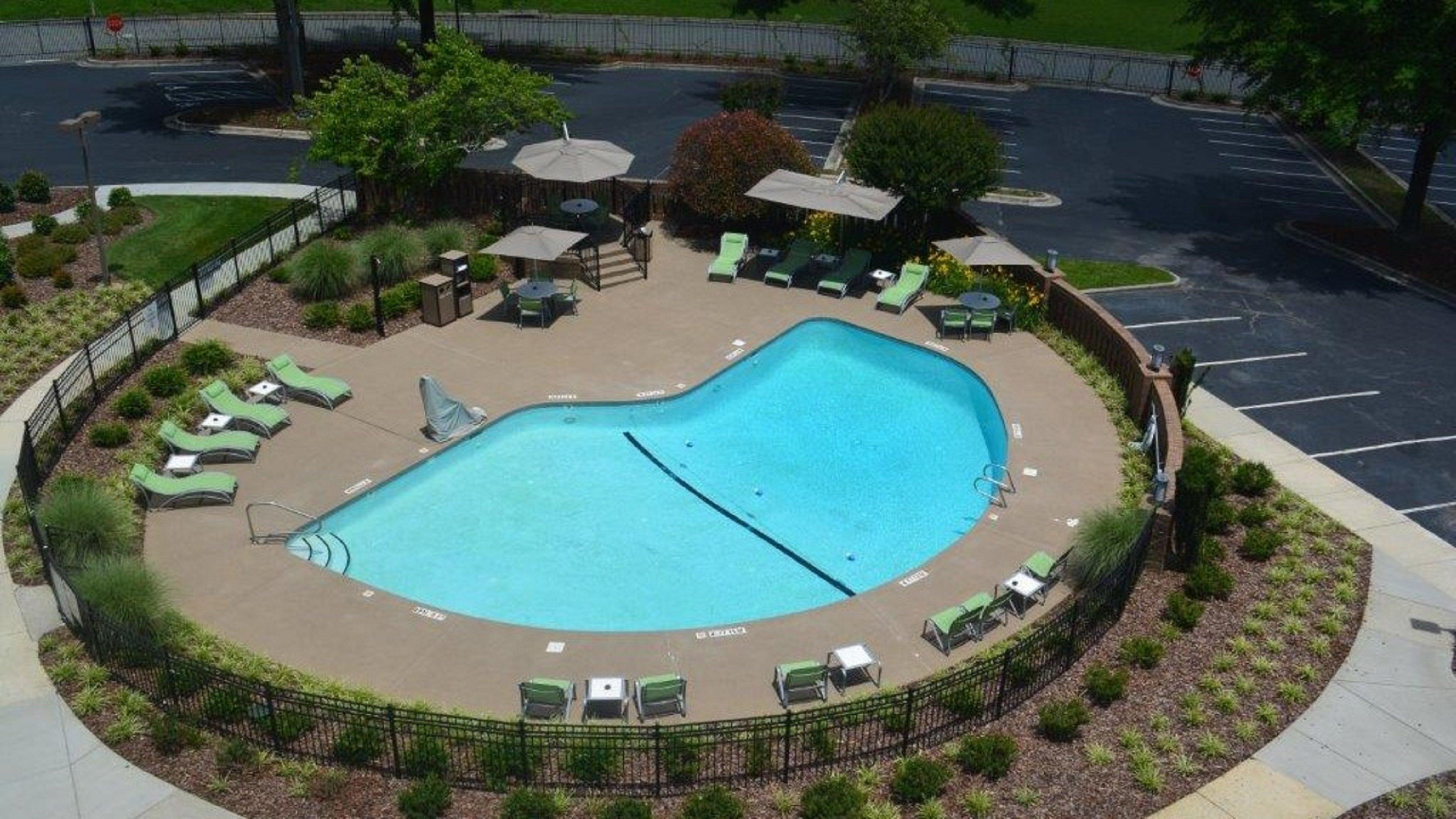 Holiday Inn Greensboro Coliseum By Ihg Dış mekan fotoğraf